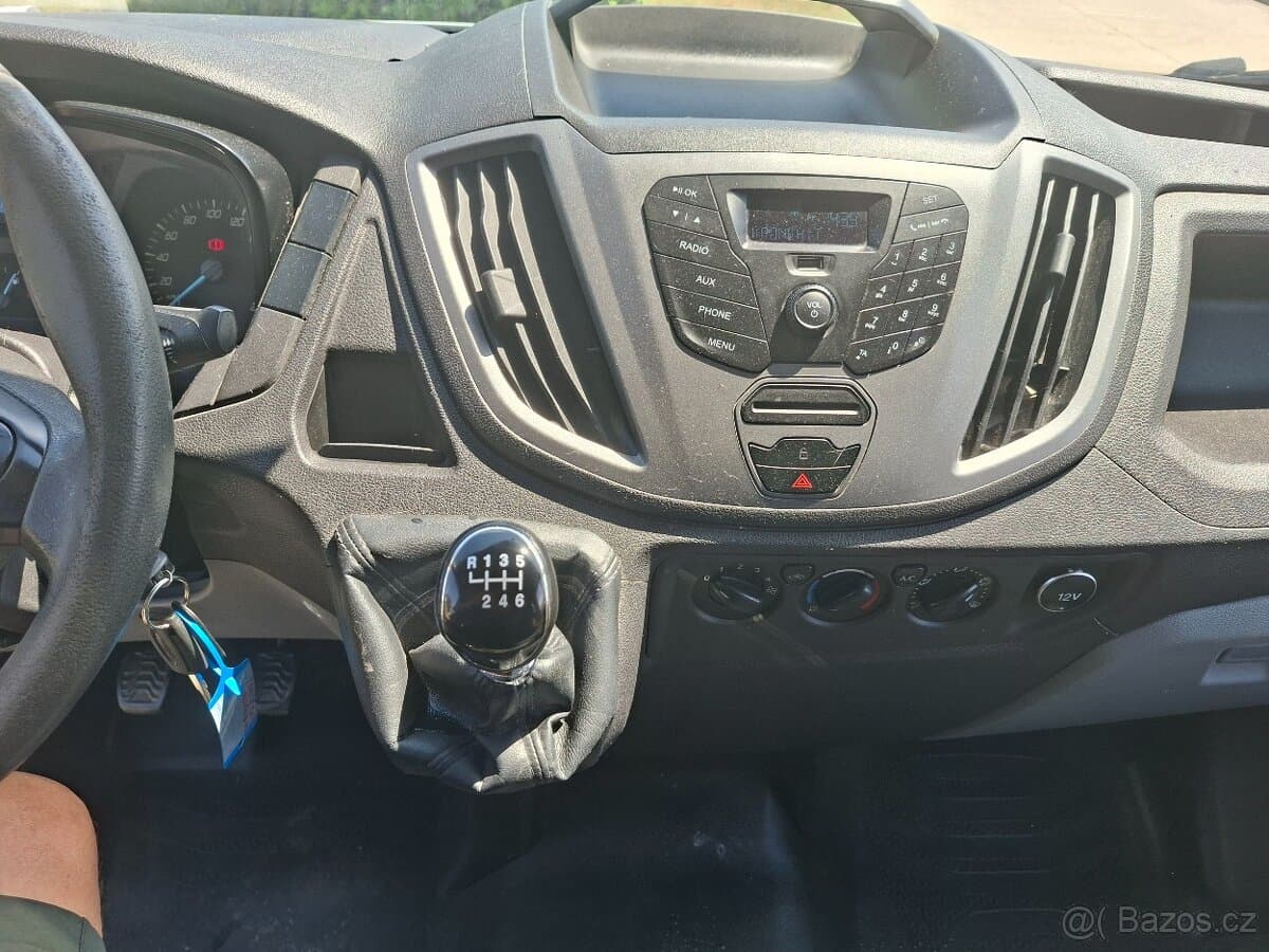 2015 Ford TRANSIT - 15