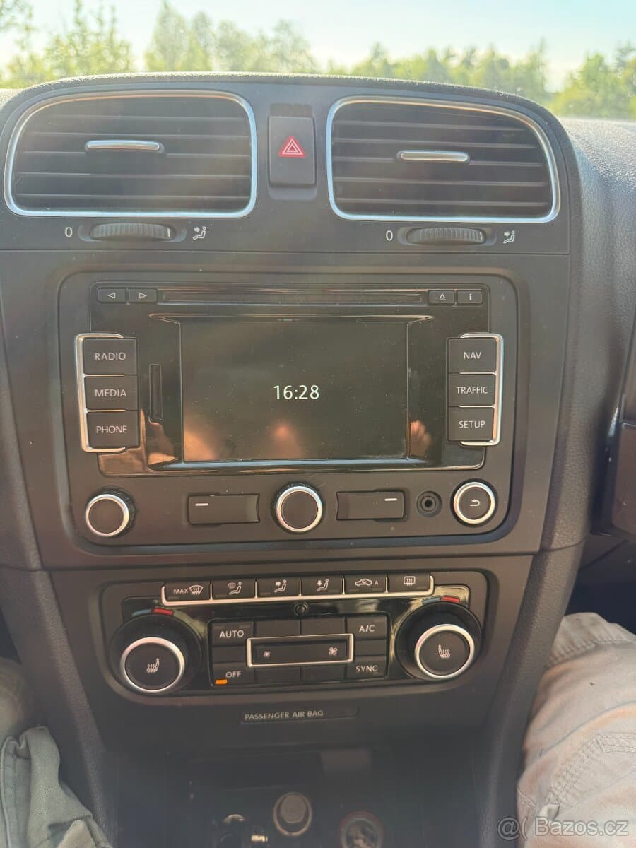 2012 Volkswagen GOLF - 15