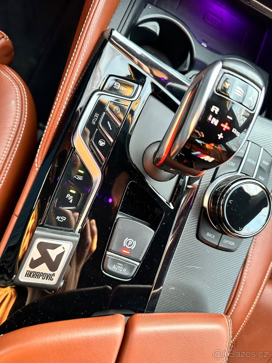 2018 BMW M5 - 15
