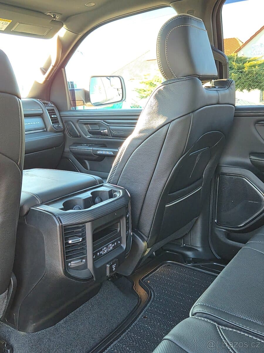 2022 RAM 1500 - 15