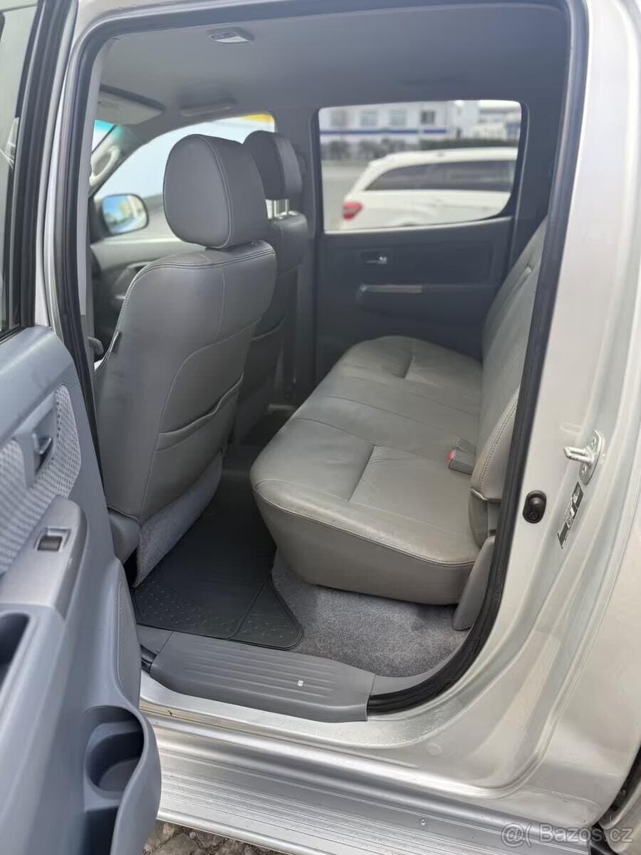 2009 Toyota HILUX - 15