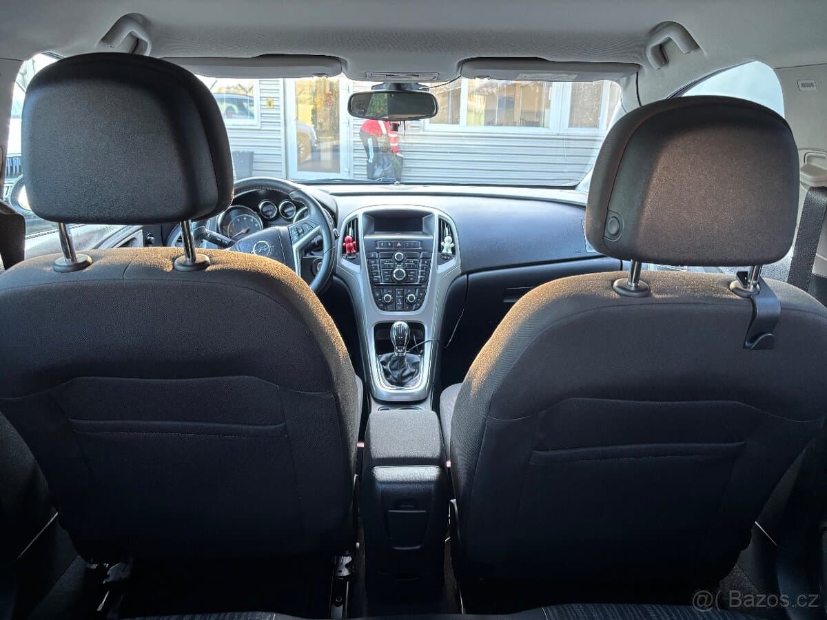 2011 Opel ASTRA - 15