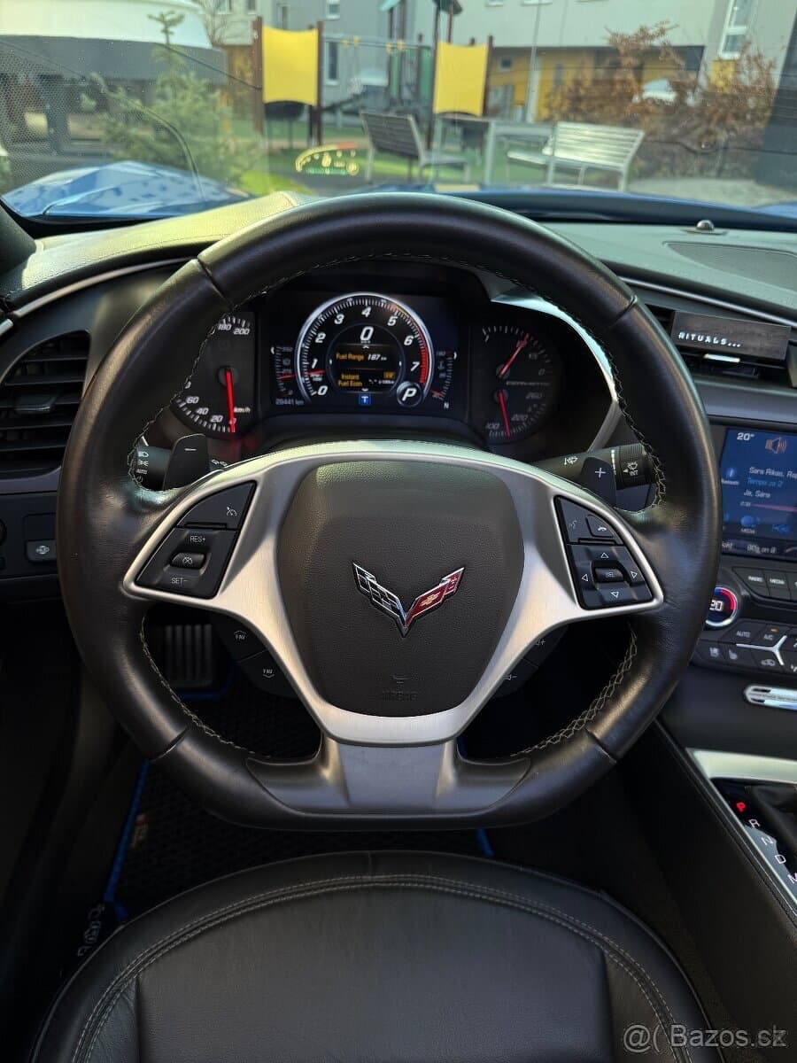 2019 Chevrolet CORVETTE - 15