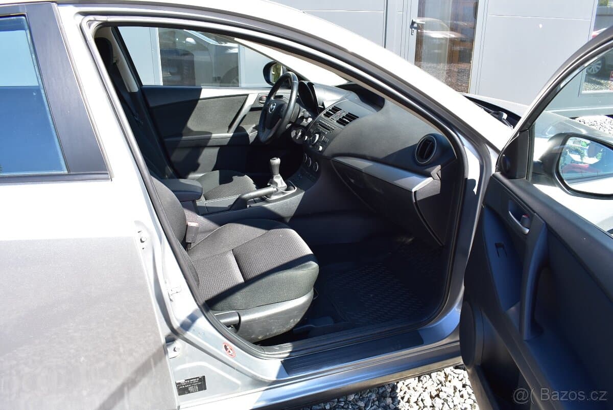 2012 Mazda 3 - 15