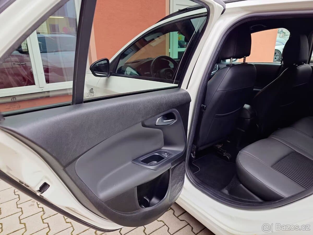 2019 Fiat TIPO - 15