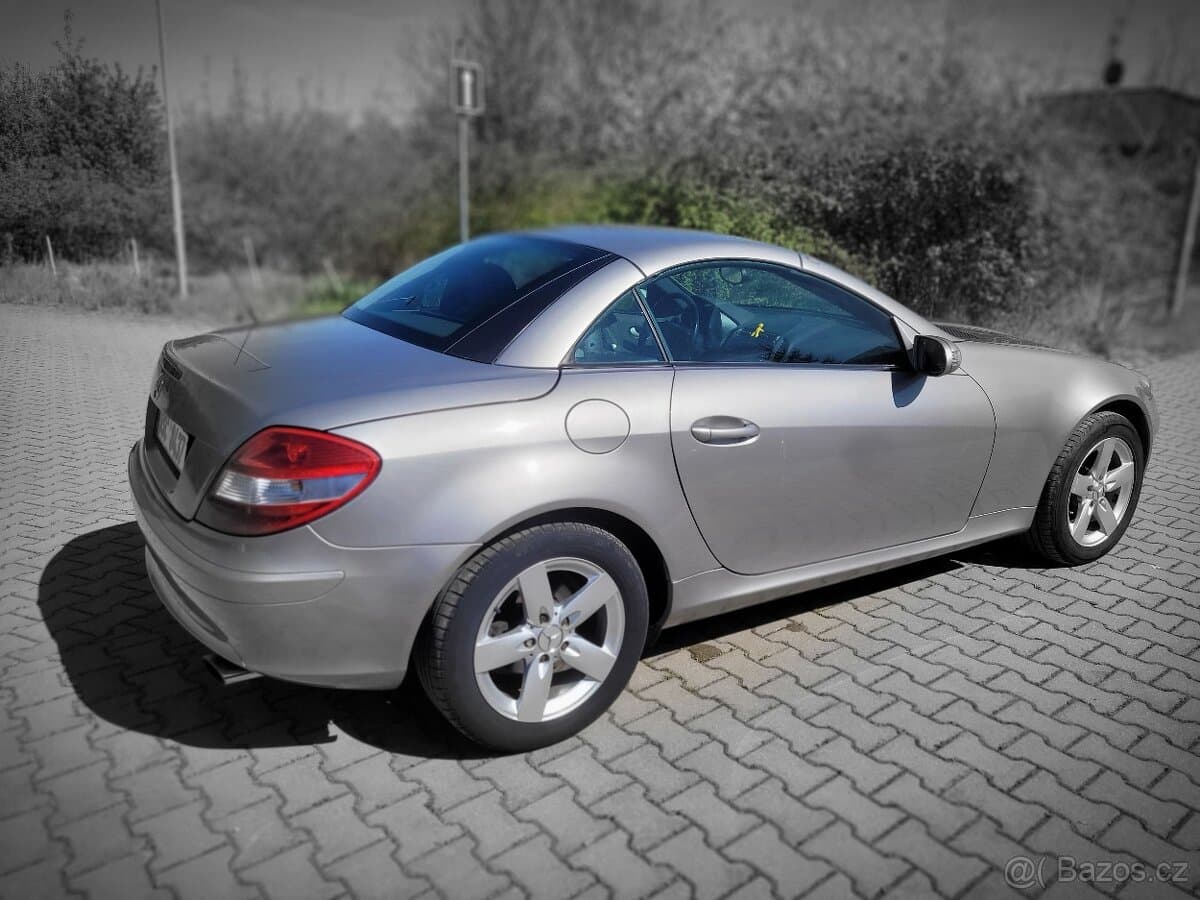 Mercedes-Benz SL - 15
