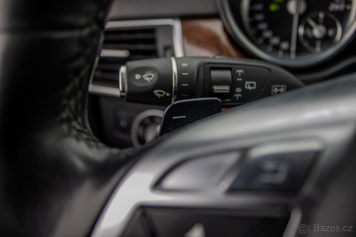 Mercedes-Benz M-CLASS - 15
