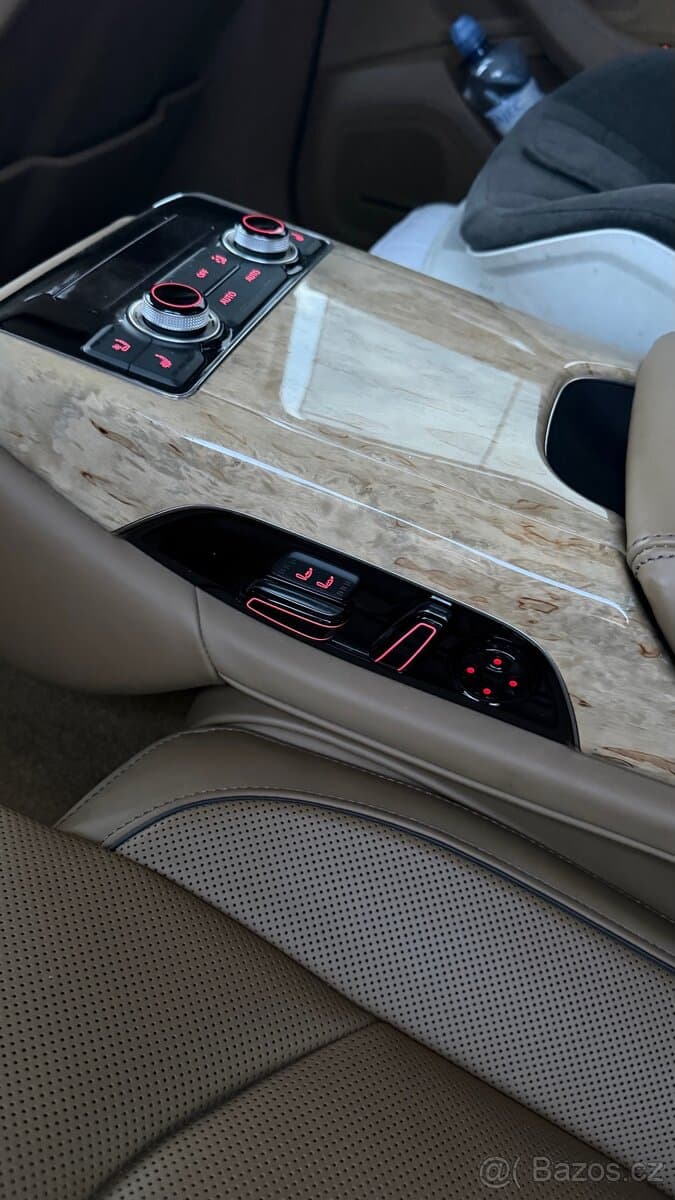 2013 Audi A8 - 15