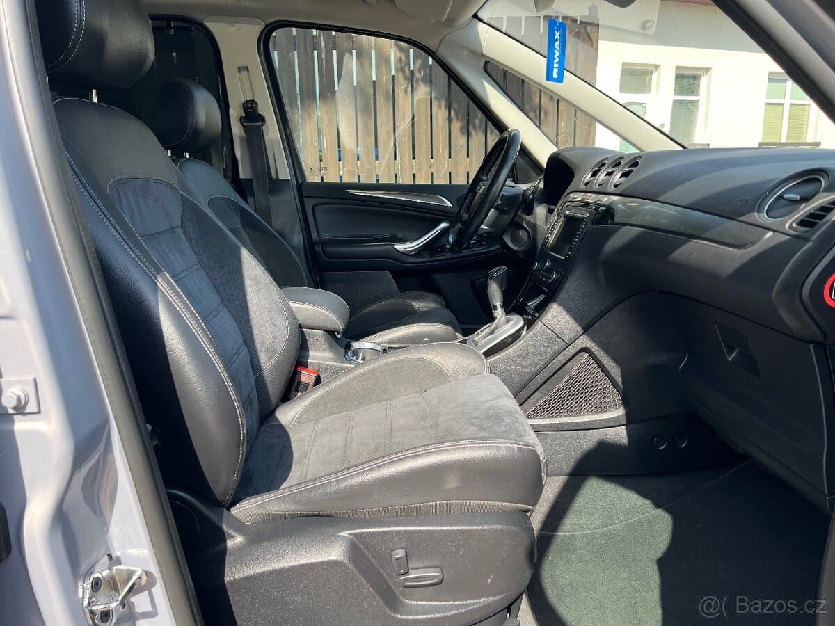 2013 Ford GALAXY - 15