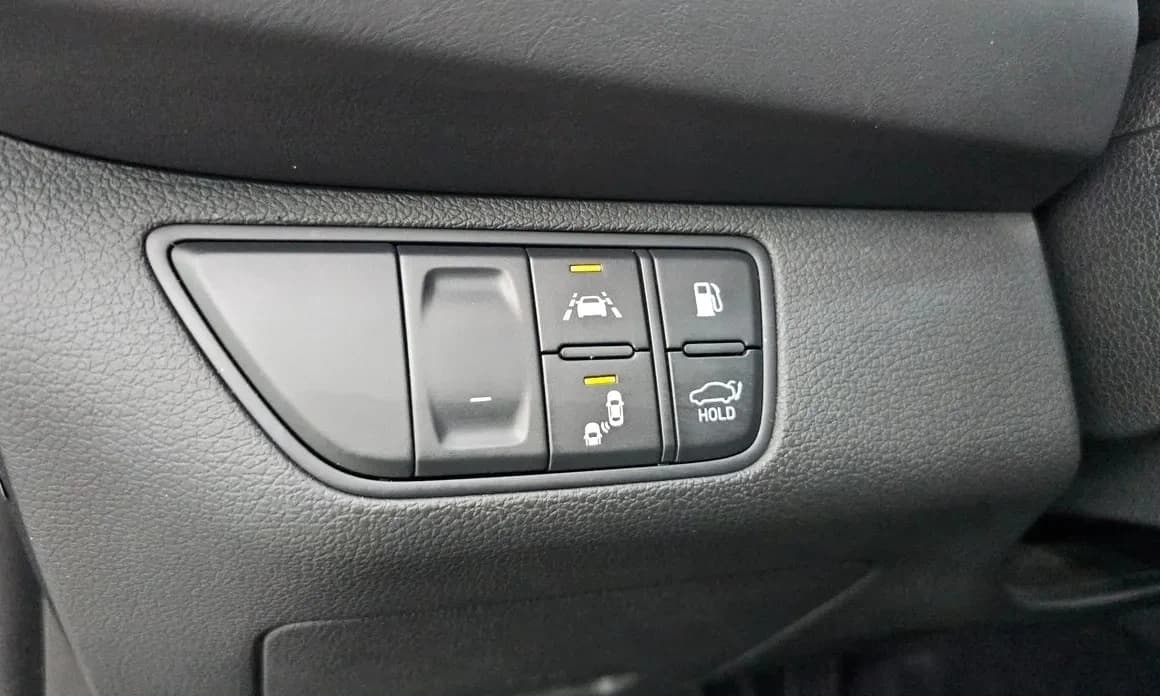 2020 Genesis G70 - 15