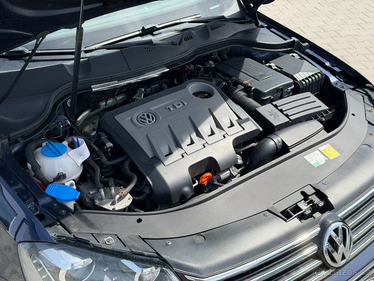 2013 Volkswagen PASSAT - 15