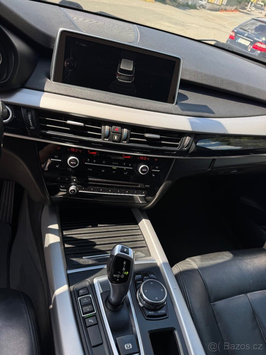 2015 BMW X5 - 15