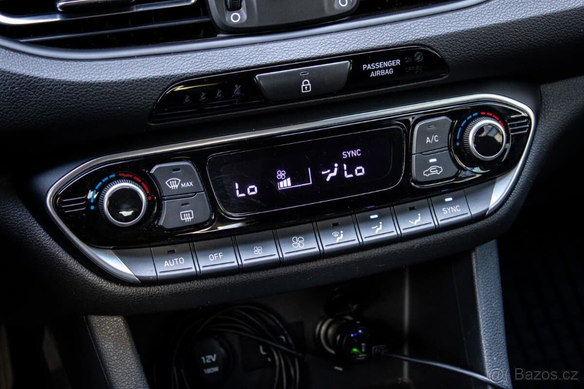2020 Hyundai i30 - 15