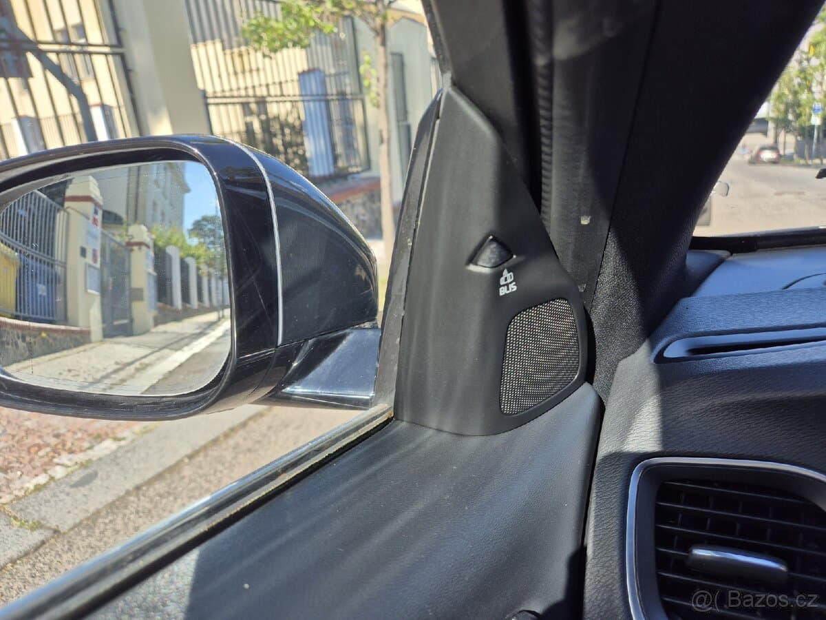 2014 Volvo V60 - 15