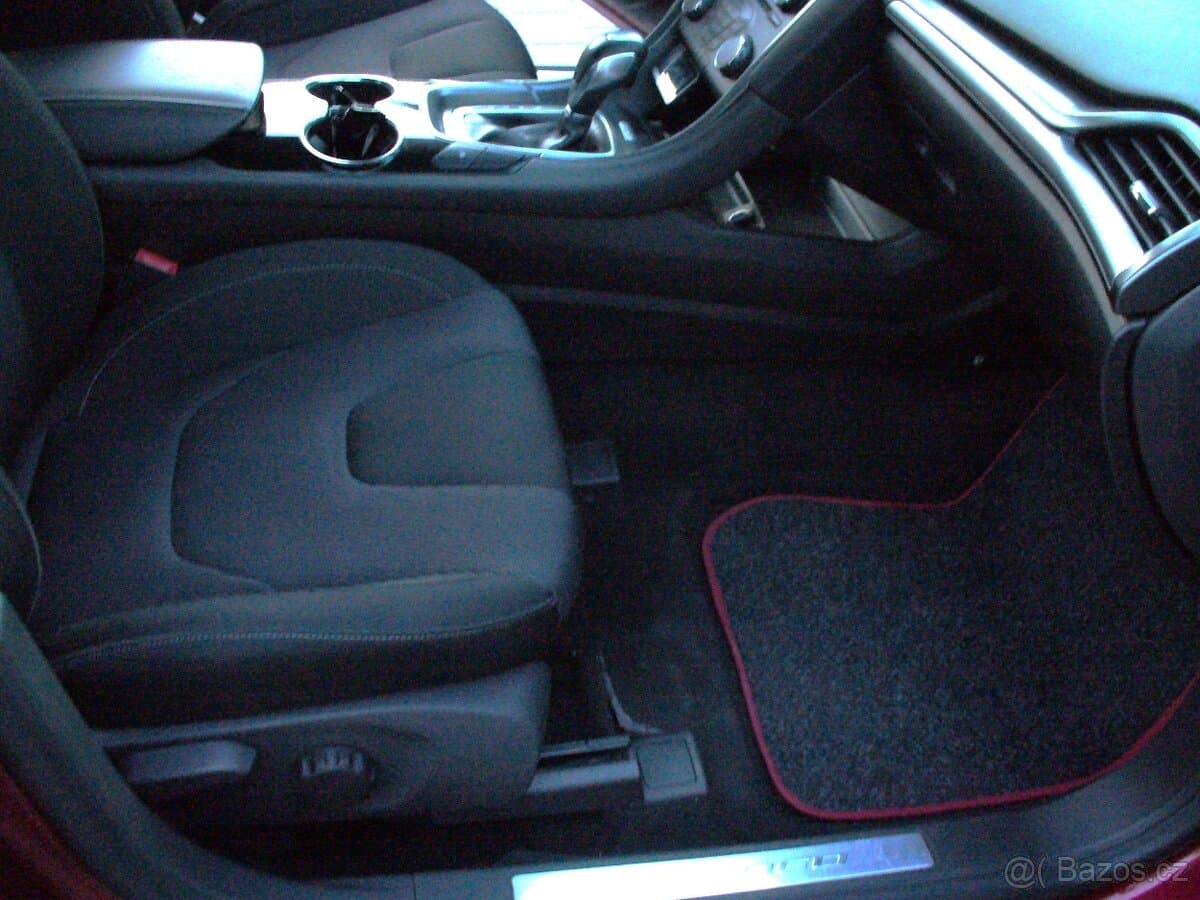 2015 Ford MONDEO - 15