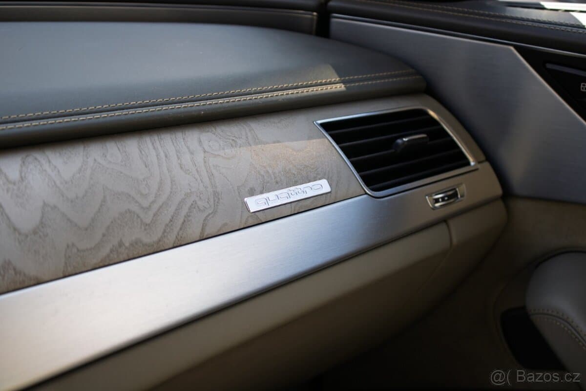2015 Audi A8 - 15