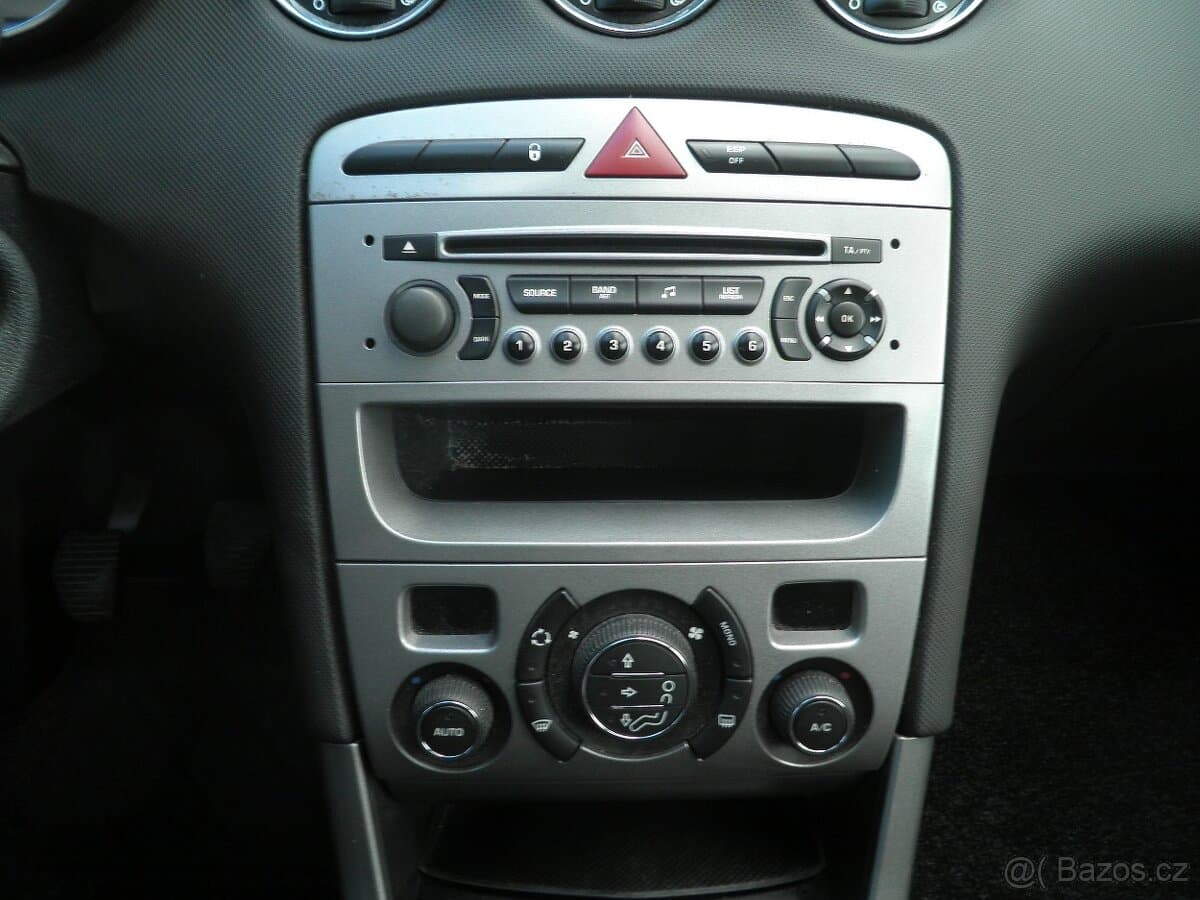 2010 Peugeot 308 - 15