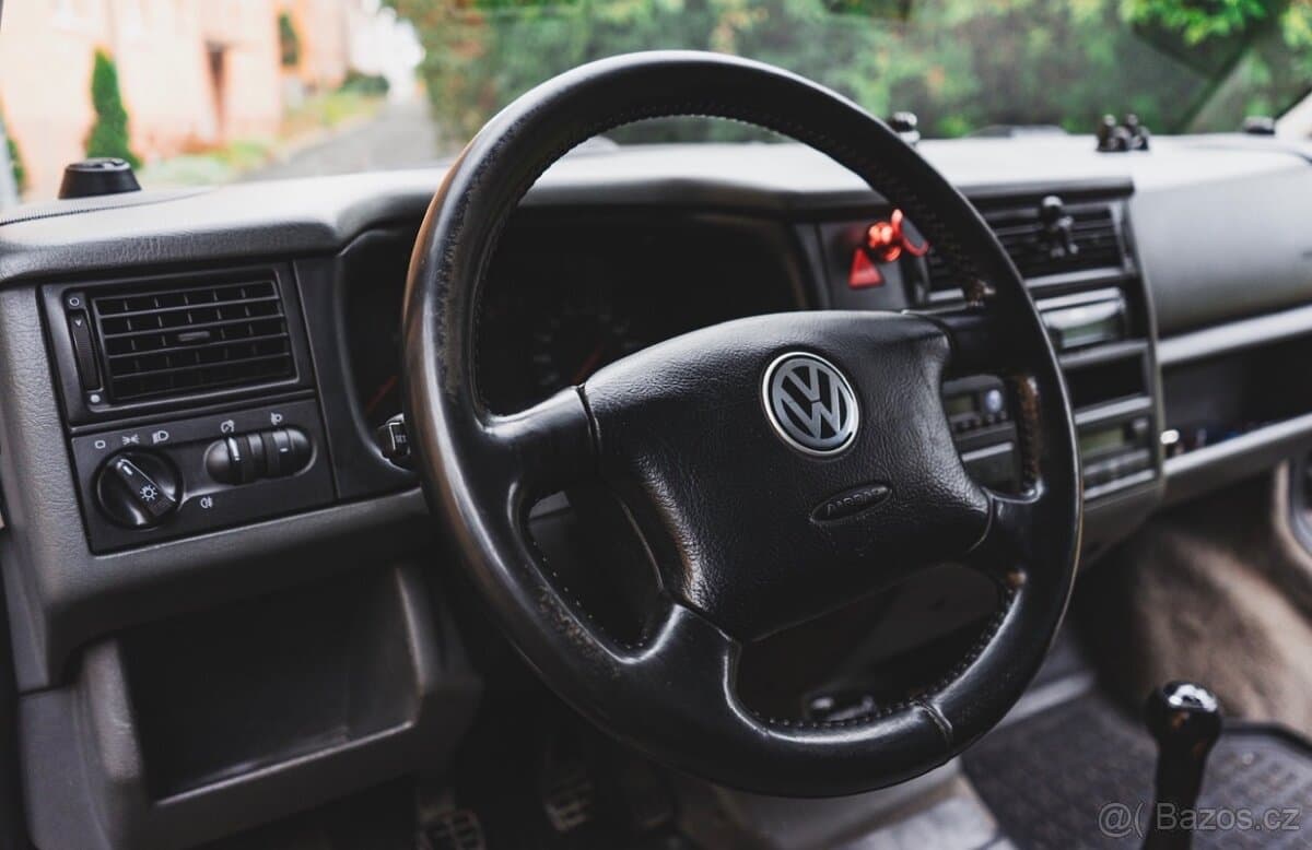 1997 Volkswagen MULTIVAN - 15