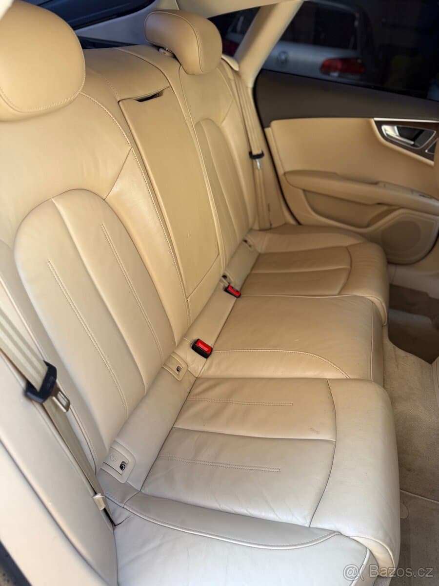 2010 Audi A7 - 15