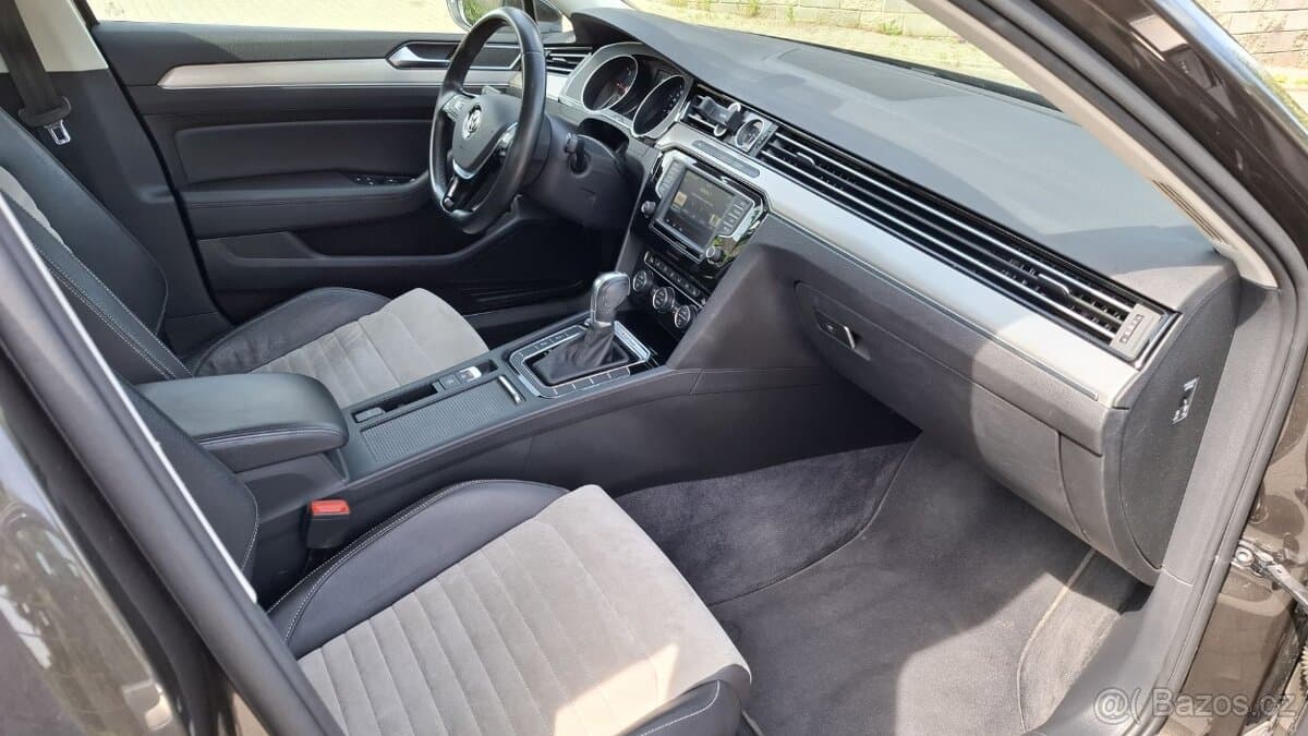 2016 Volkswagen PASSAT - 15