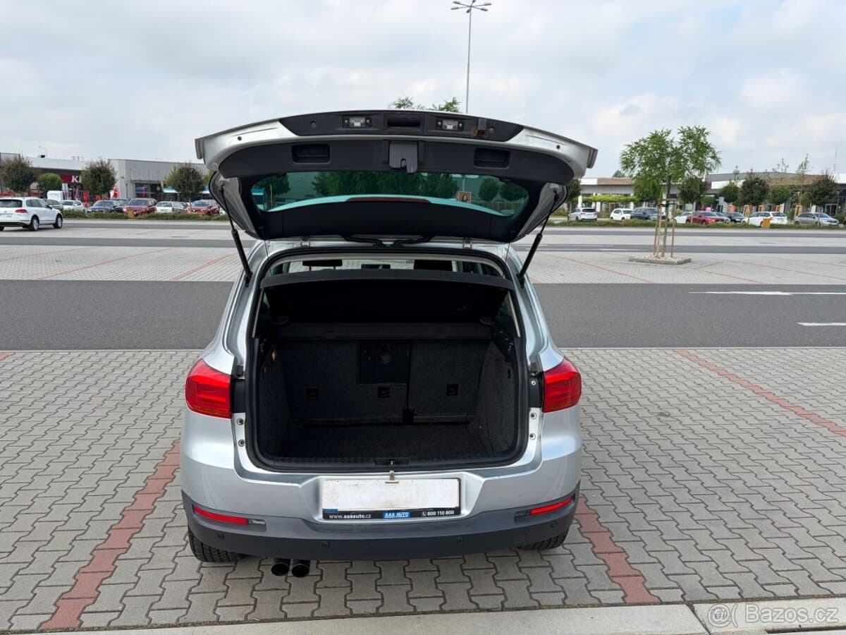 2012 Volkswagen TIGUAN - 15