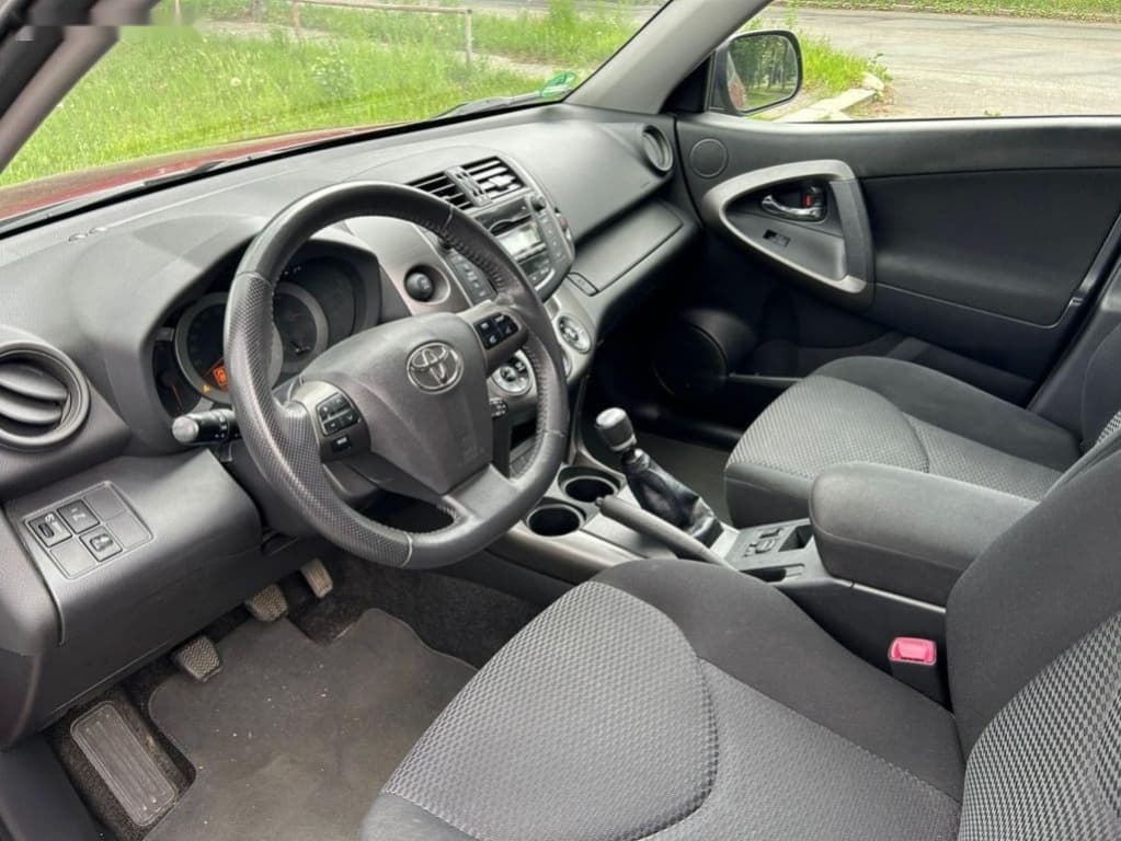 2010 Toyota RAV4 - 15