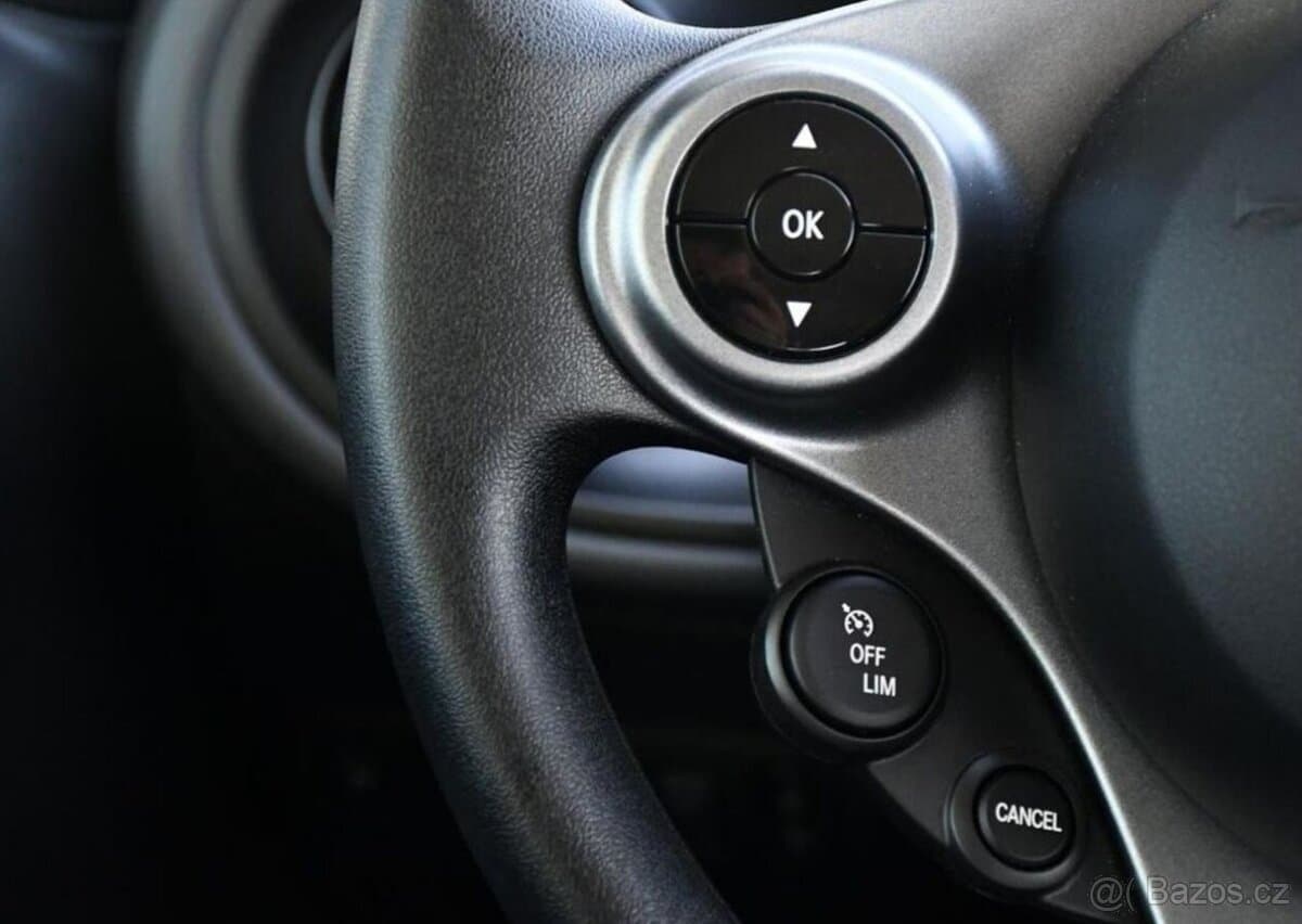 2022 Smart FORTWO - 15