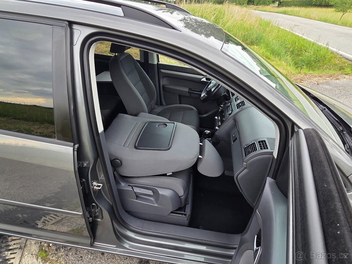 2010 Volkswagen TOURAN - 15