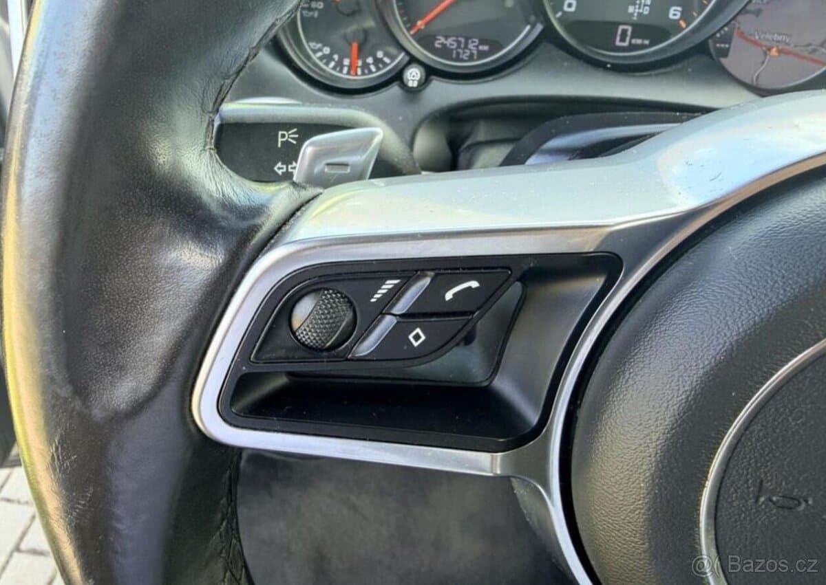 2012 Porsche CAYENNE - 15