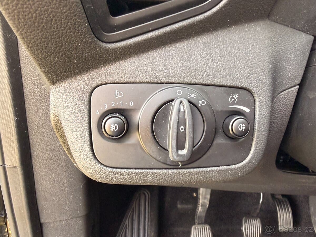 2017 Ford C-MAX - 15