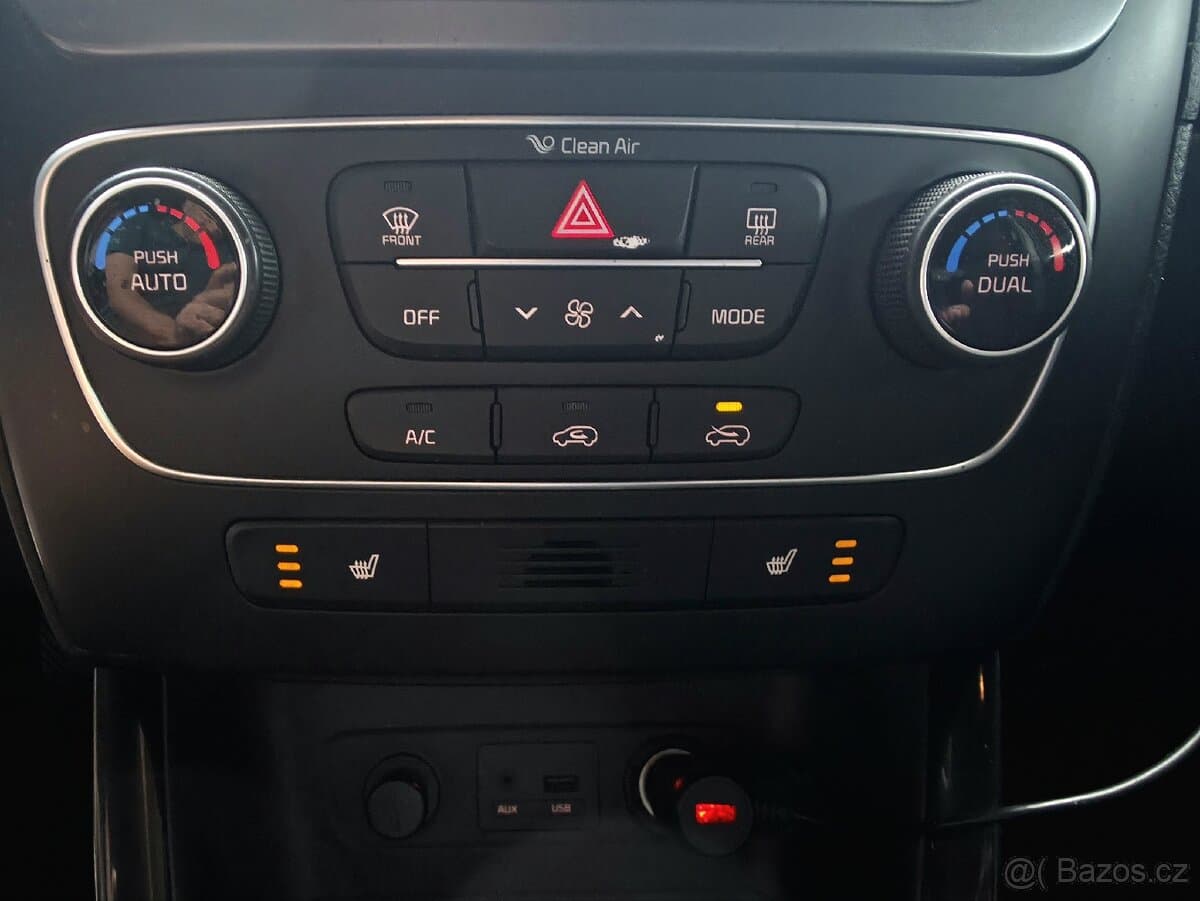 2014 Kia SORENTO - 15