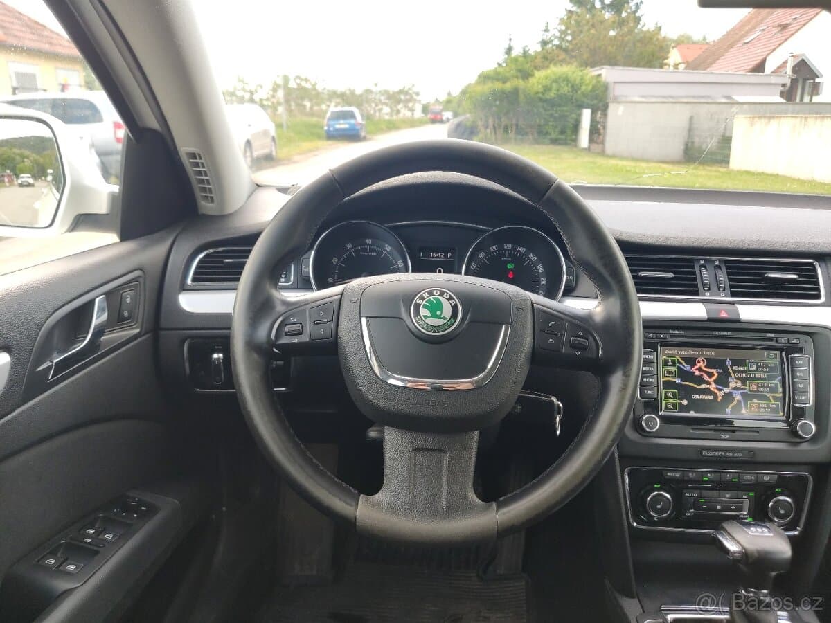 2010 Škoda SUPERB - 15