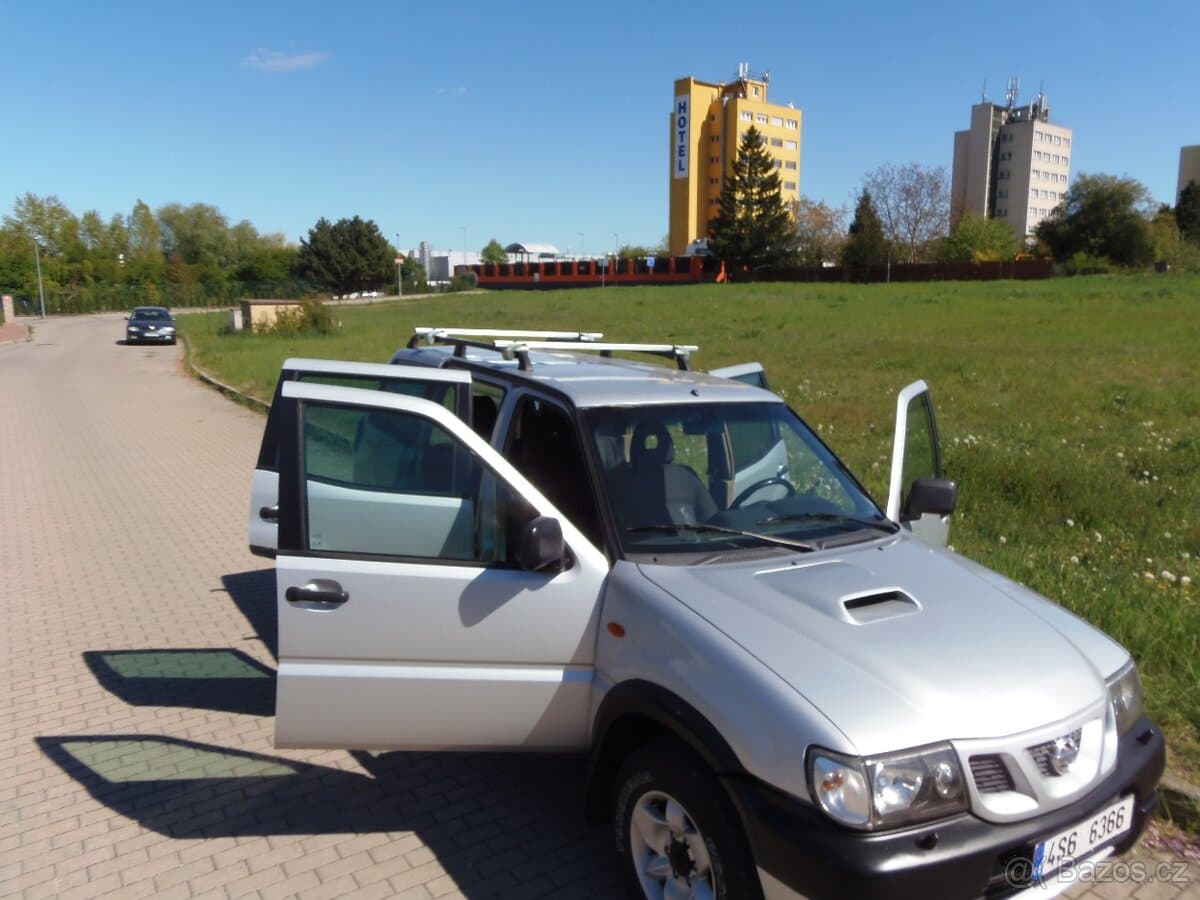 2004 Nissan OSTATNÍ - 15