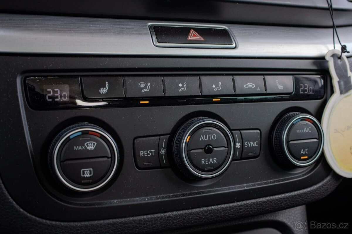 2015 Volkswagen SHARAN - 15