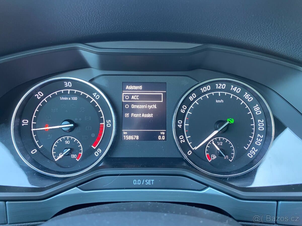 2019 Škoda SUPERB - 15