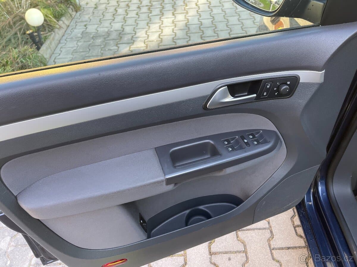 2015 Volkswagen TOURAN - 15