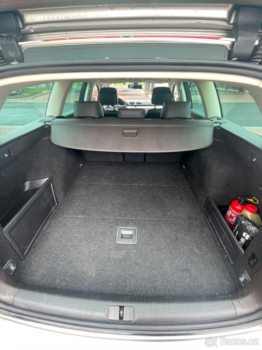 2012 Volkswagen PASSAT - 15