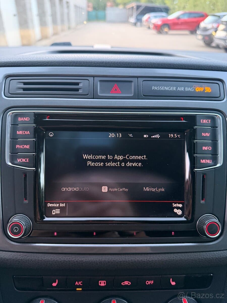 2015 Volkswagen TIGUAN - 15