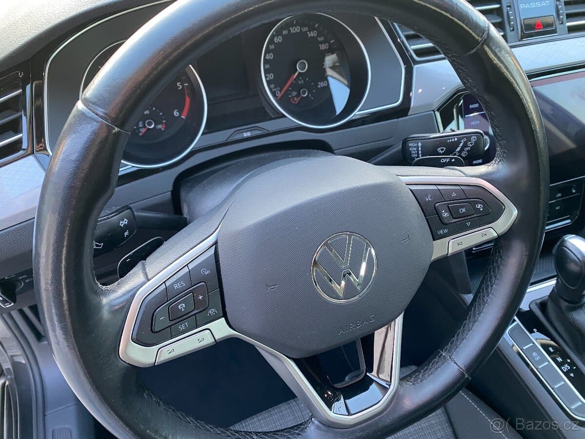 2021 Volkswagen PASSAT - 15