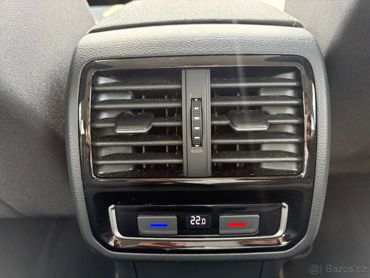 2021 Volkswagen PASSAT - 15