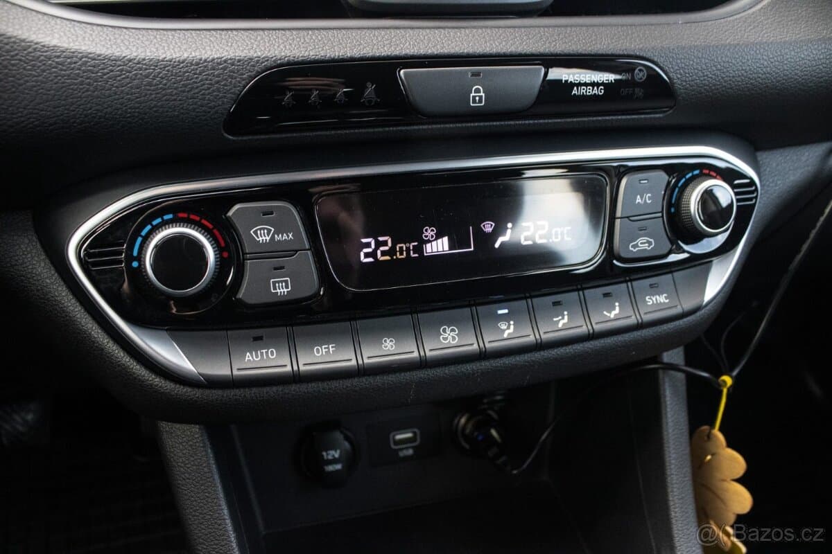 2021 Hyundai i30 - 15