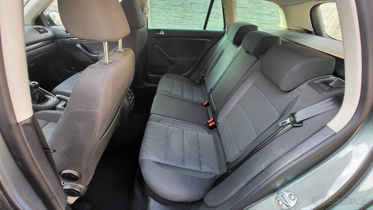 2011 Volkswagen GOLF - 15