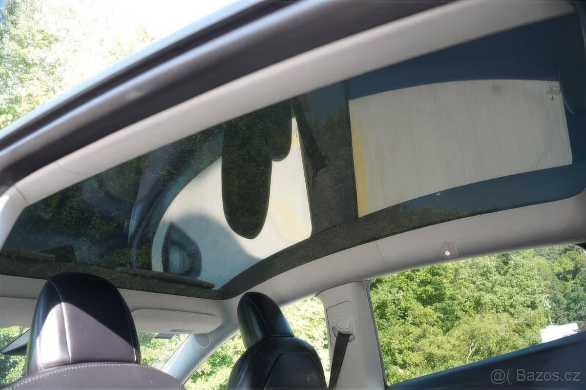 2022 Tesla MODEL Y - 15
