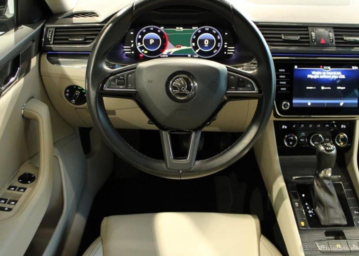 2019 Škoda SUPERB - 15