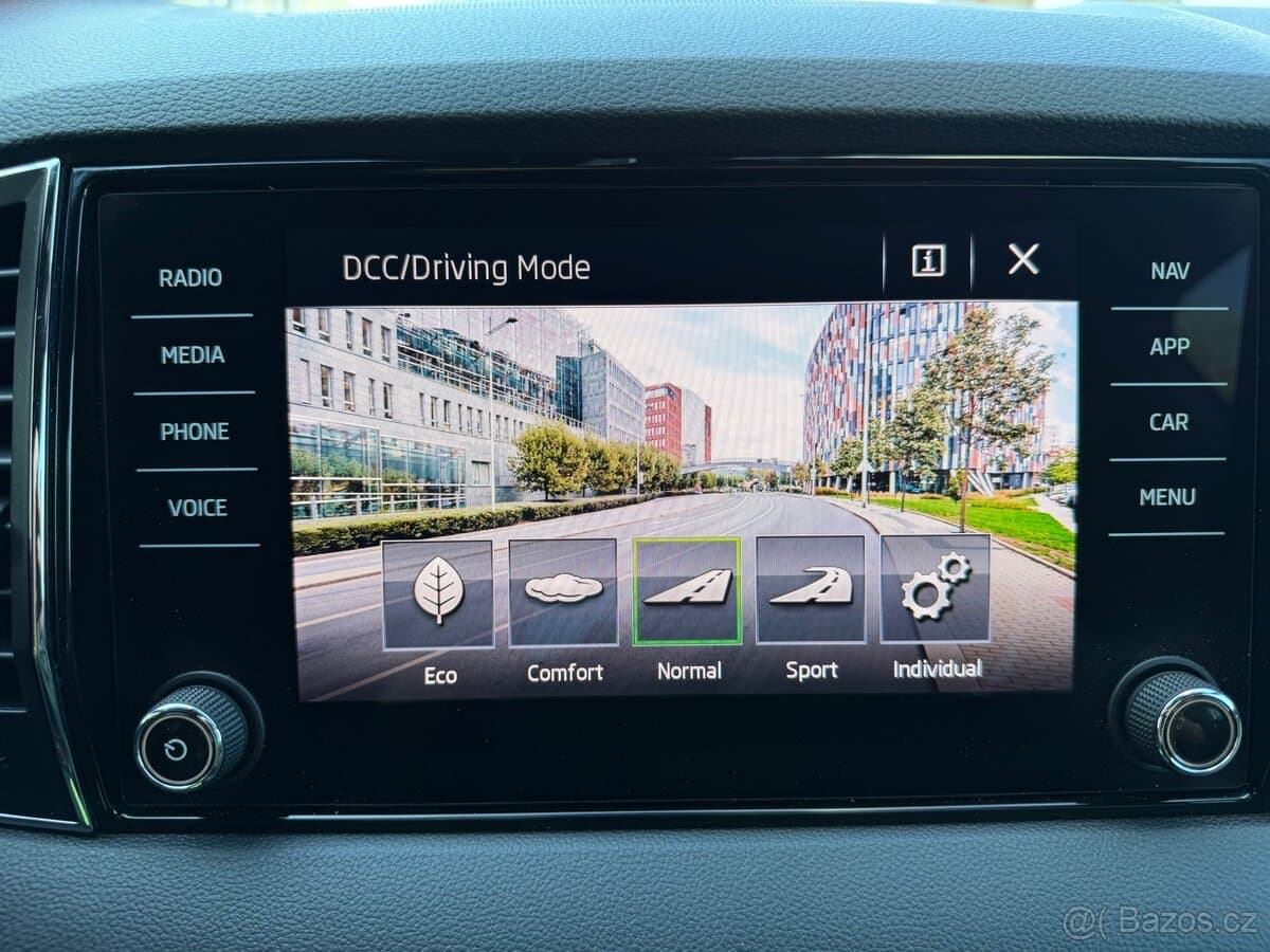 2020 Škoda KAROQ - 15