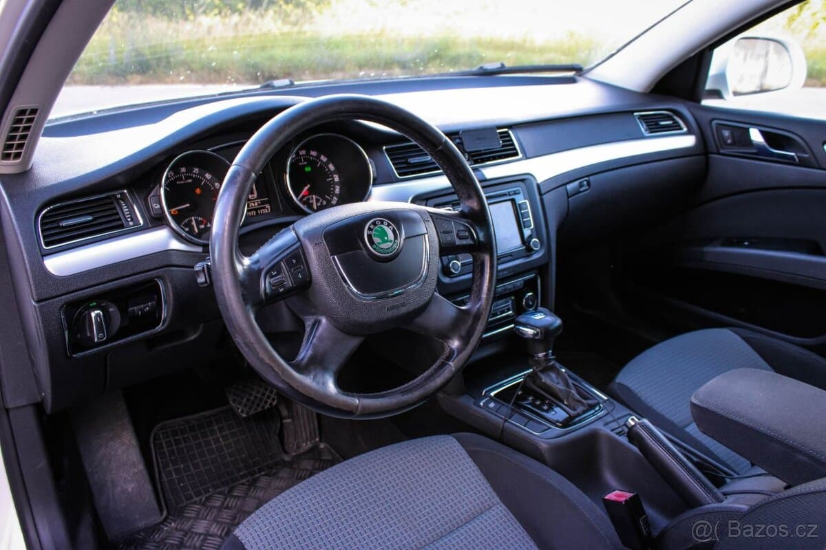 2009 Škoda SUPERB - 15