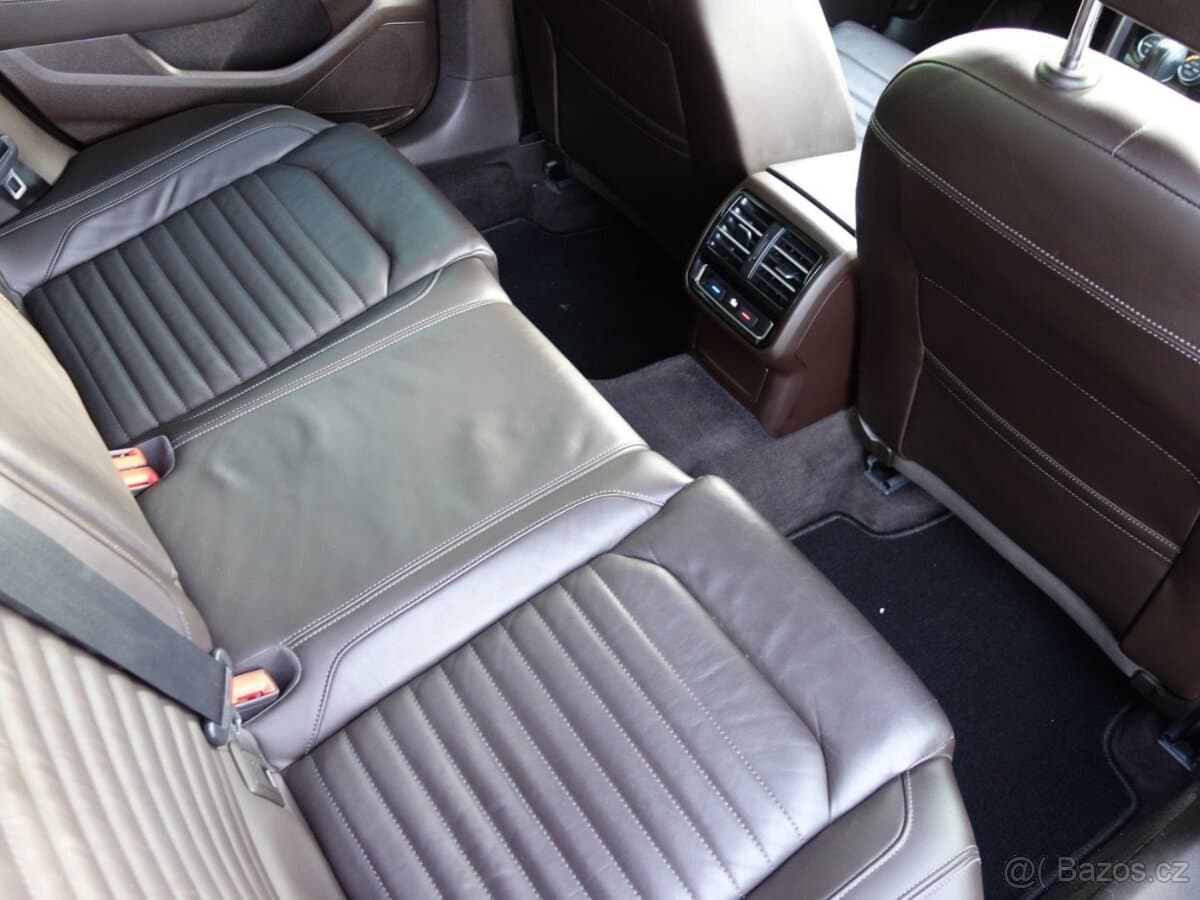 2015 Volkswagen PASSAT - 15