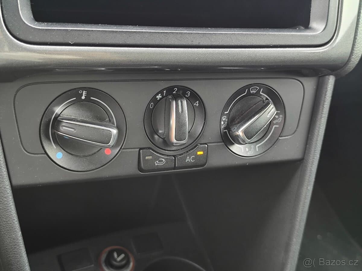 2011 Volkswagen POLO - 15
