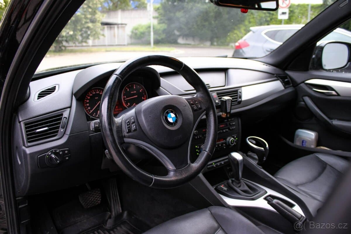 2010 BMW X1 - 15
