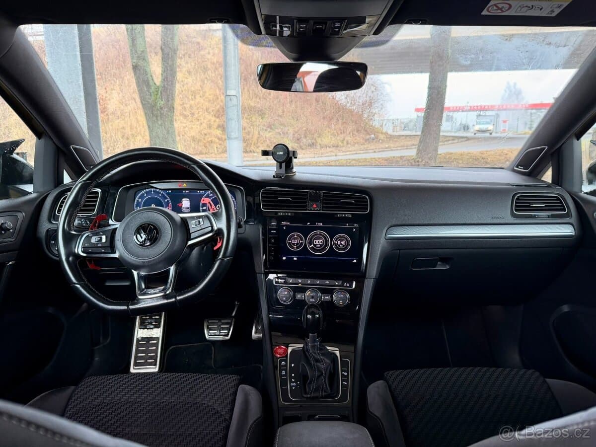 2017 Volkswagen GOLF - 15